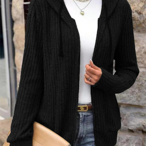 Cardigan pour Femme – Ligne Sobre et Chaleureuse pour Toutes les Occasions