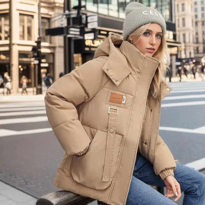 Veste pour Femme – Ligne Épurée et Moderne en Toute Saison