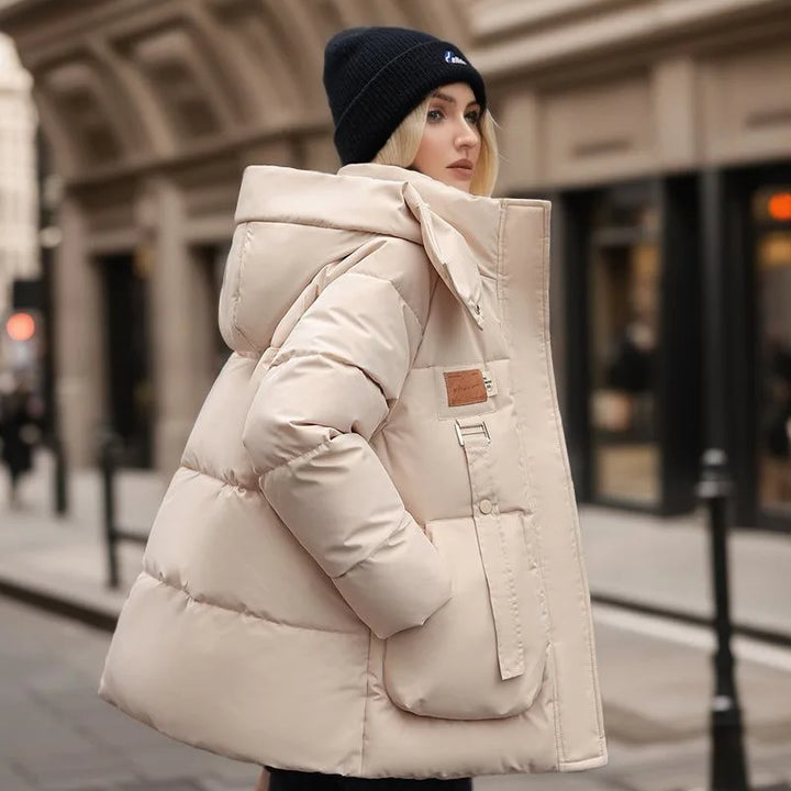 Veste pour Femme – Ligne Épurée et Moderne en Toute Saison
