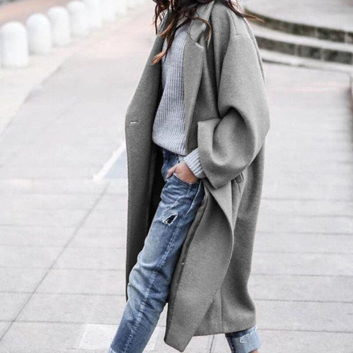 Manteau pour Femme – Silhouette Hivernale Raffinée, Coloris Bleu