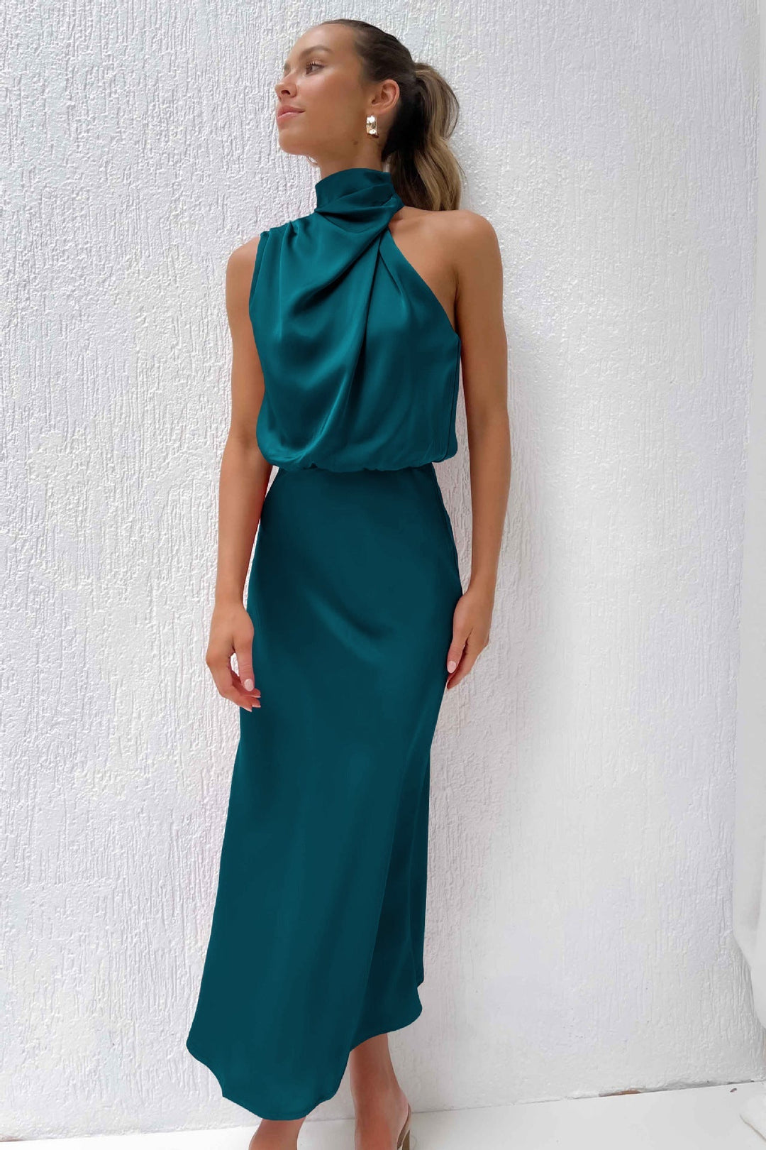 Robe Longue pour Femme – Silhouette Intemporelle en Toute Saison, Coloris Vert Clair