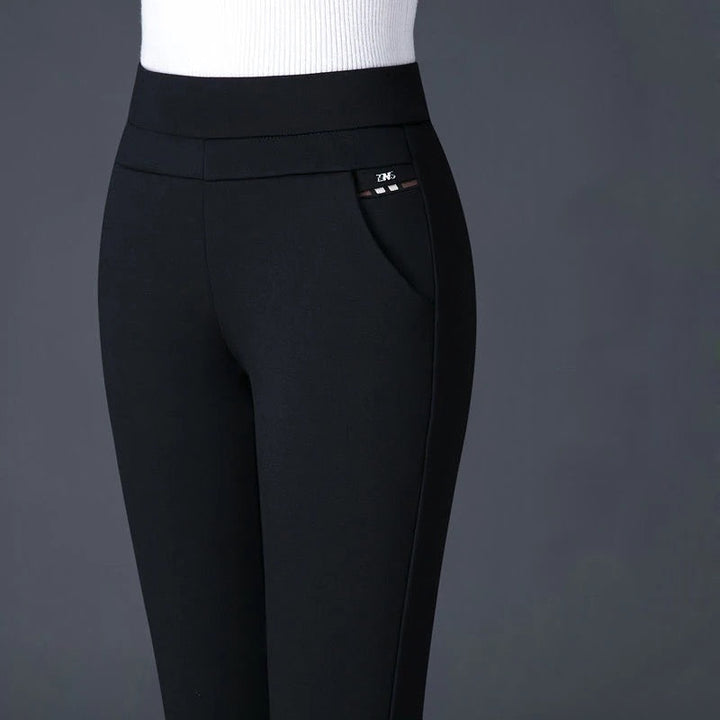 Pantalon Droit pour Femme – Coupe Fluide et Raffinée au Fil des Saisons
