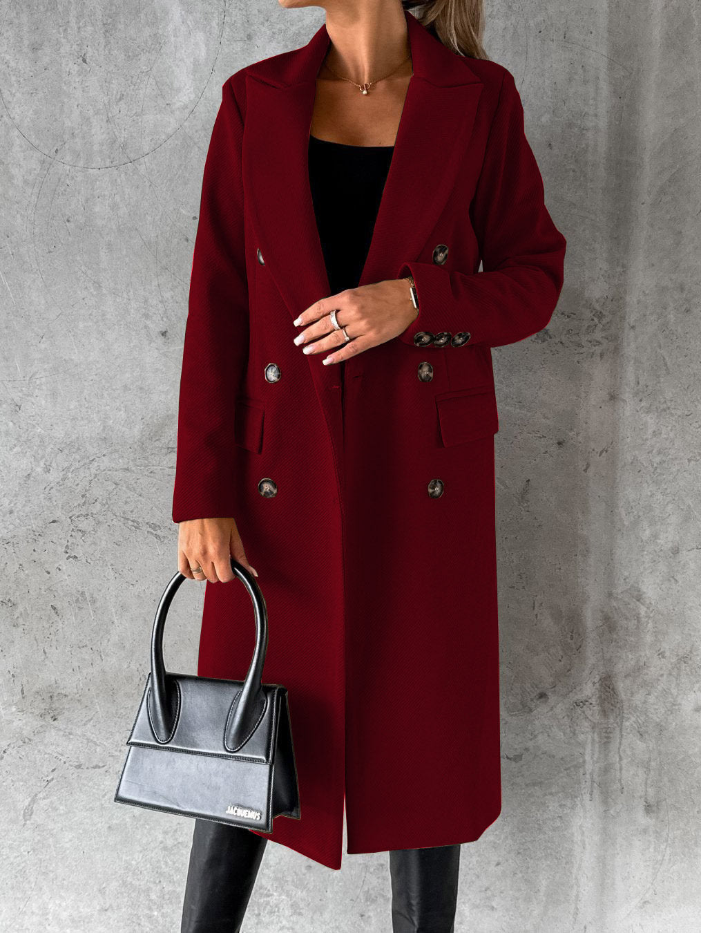 Manteau pour Femme – Silhouette Affirmée d Automne au Fil des Saisons