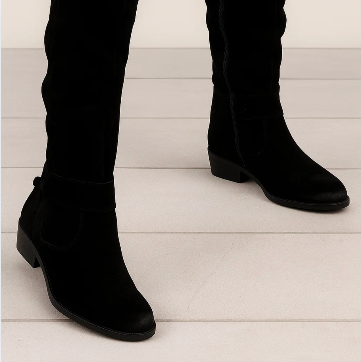 Maison Valmont™ | Bottes en Daim Élégantes