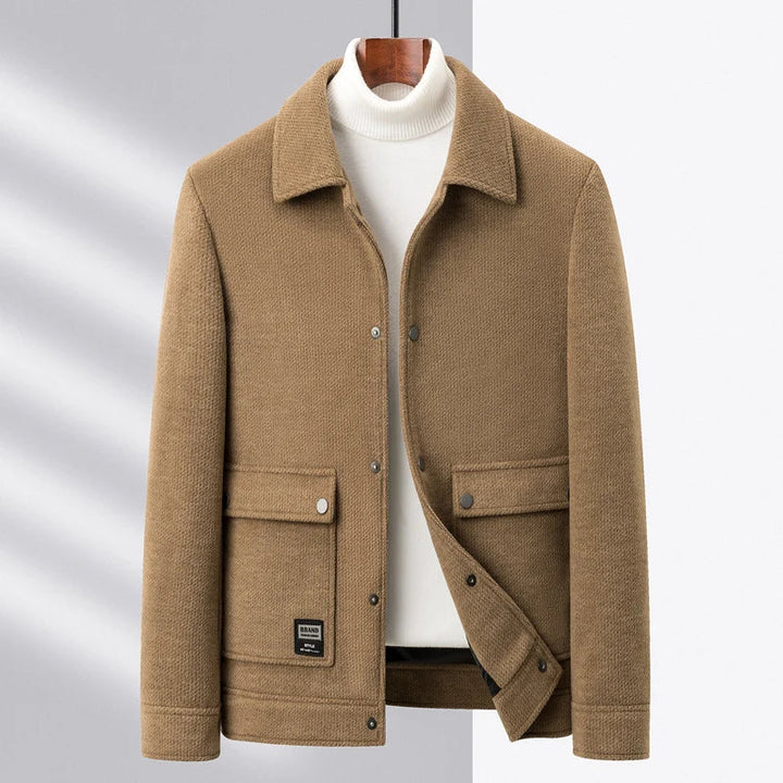 Manteau pour Homme – Silhouette Hivernale Raffinée au Quotidien, Coloris Bleu Marine