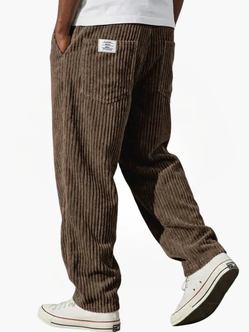 Pantalon Droit pour Homme – Allure Sobre et Moderne au Quotidien