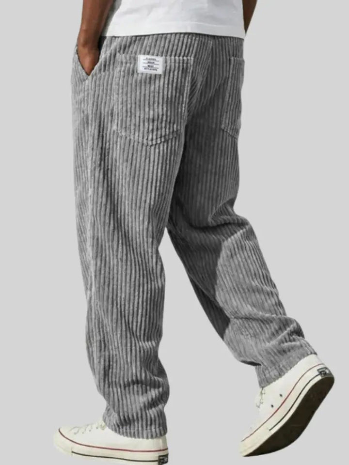Pantalon Droit pour Homme – Allure Sobre et Moderne au Quotidien