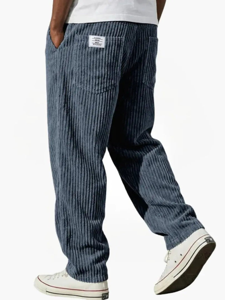 Pantalon Droit pour Homme – Allure Sobre et Moderne au Quotidien